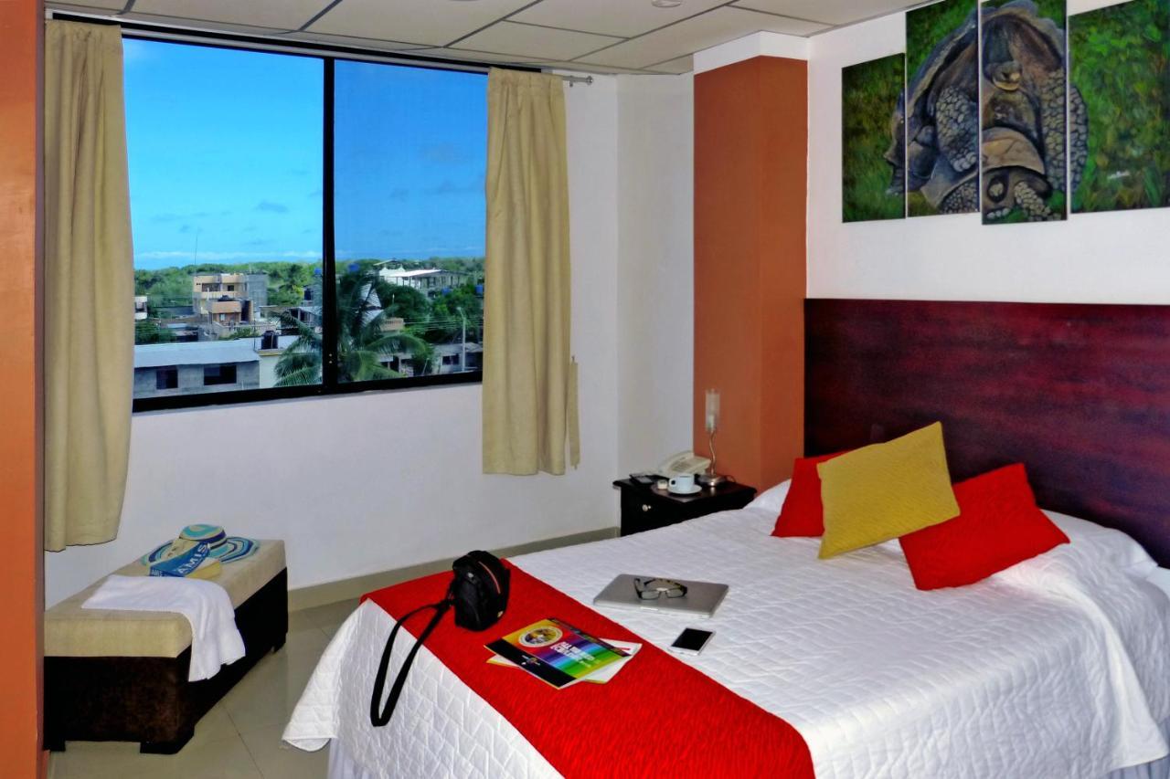 Hospedaje Brisas Del Pacifico Puerto Ayora (Galapagos Islands) Exterior foto