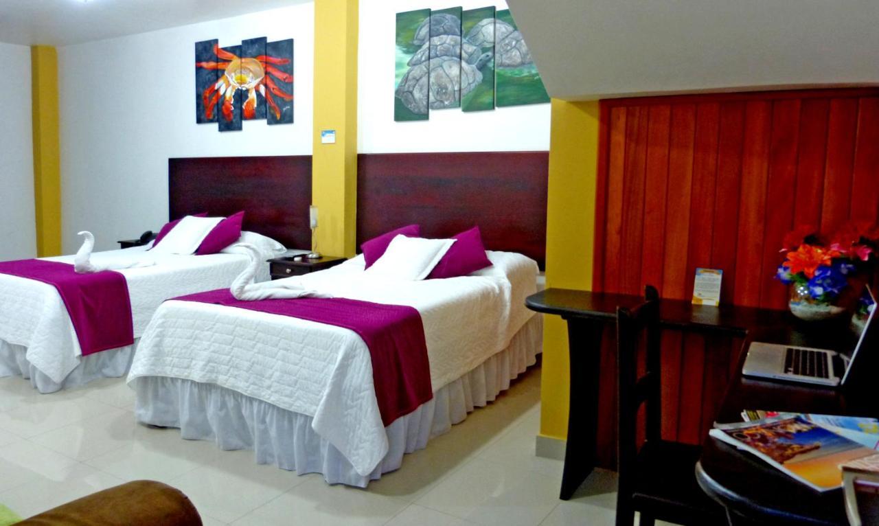Hospedaje Brisas Del Pacifico Puerto Ayora (Galapagos Islands) Exterior foto