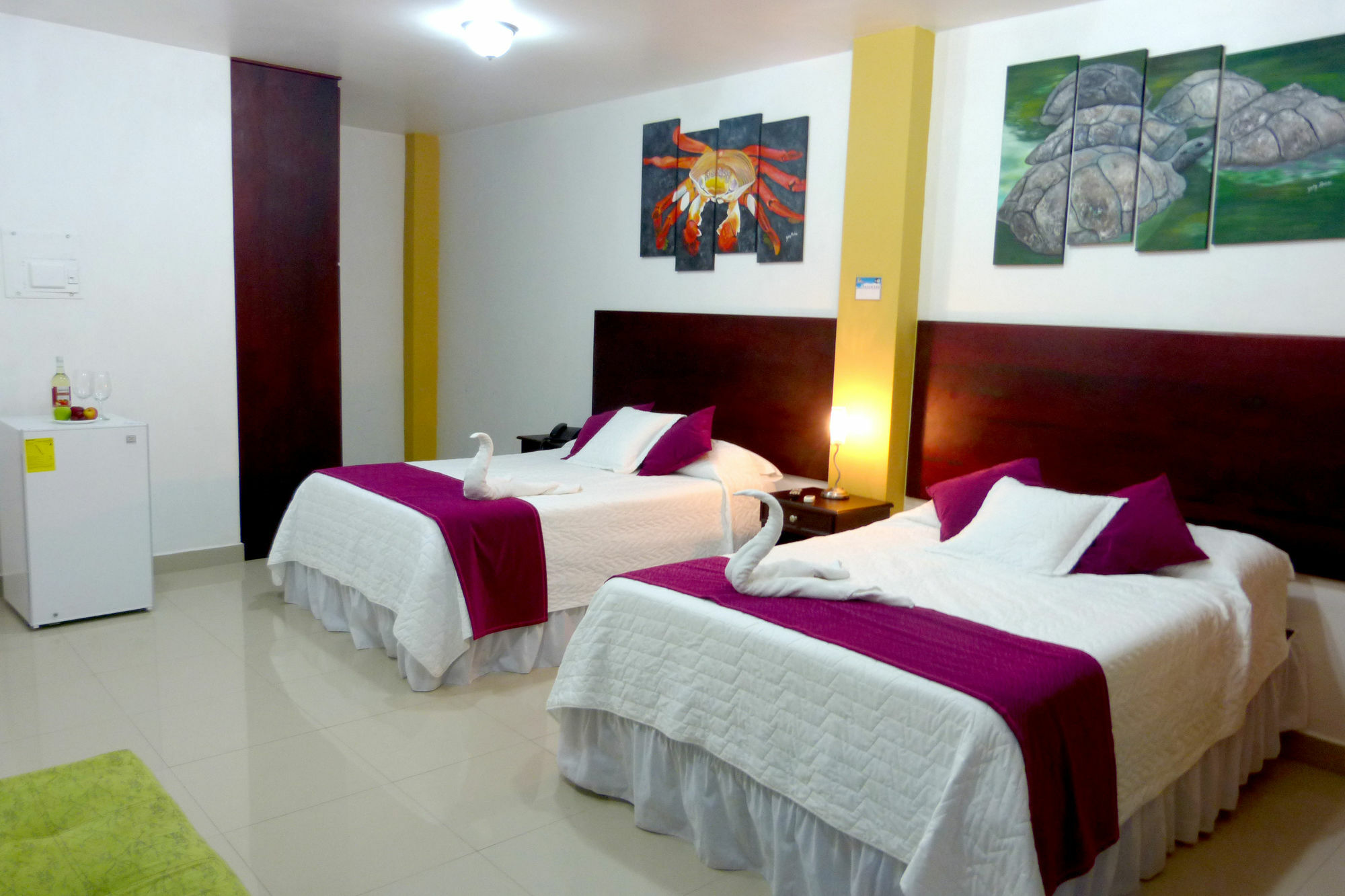 Hospedaje Brisas Del Pacifico Puerto Ayora (Galapagos Islands) Exterior foto